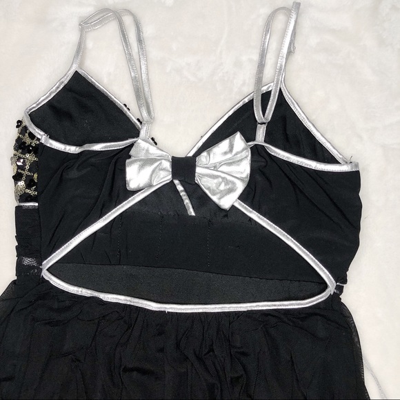 Angela Women Black Sexy Open Back Design Dress - Picture 7 of 8